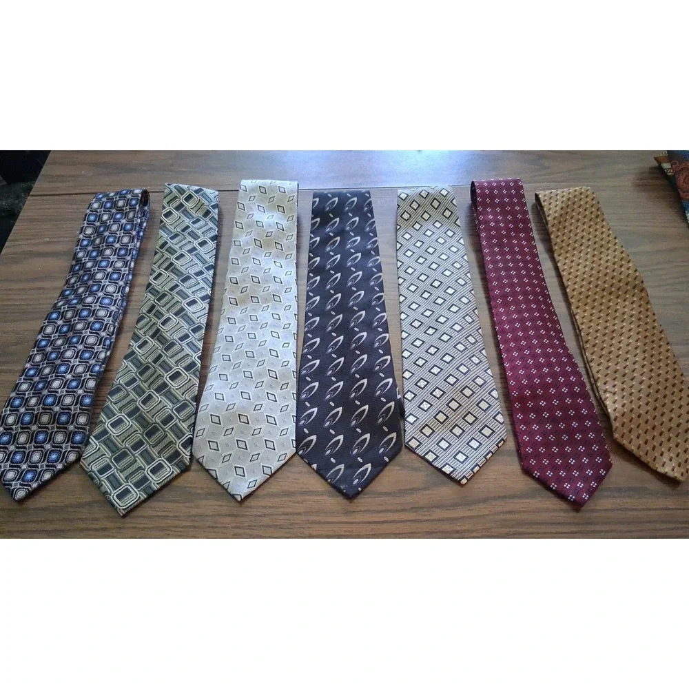 Lot of 24 Vintage 1950s 60s 70s 80s Neckties Rockabilly Cravats Assorted Ties
